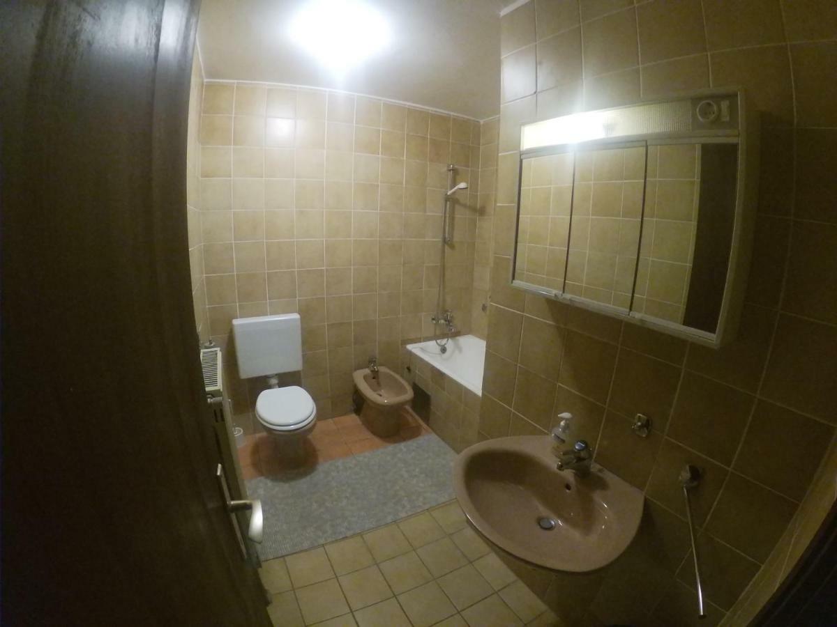 Gostisce Pri Slavcu Hotel Sentjernej Bagian luar foto
